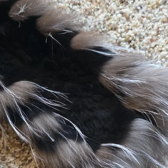 Dana Stein Rabbit And Fox Fur Scarf - Picture 5 of 8